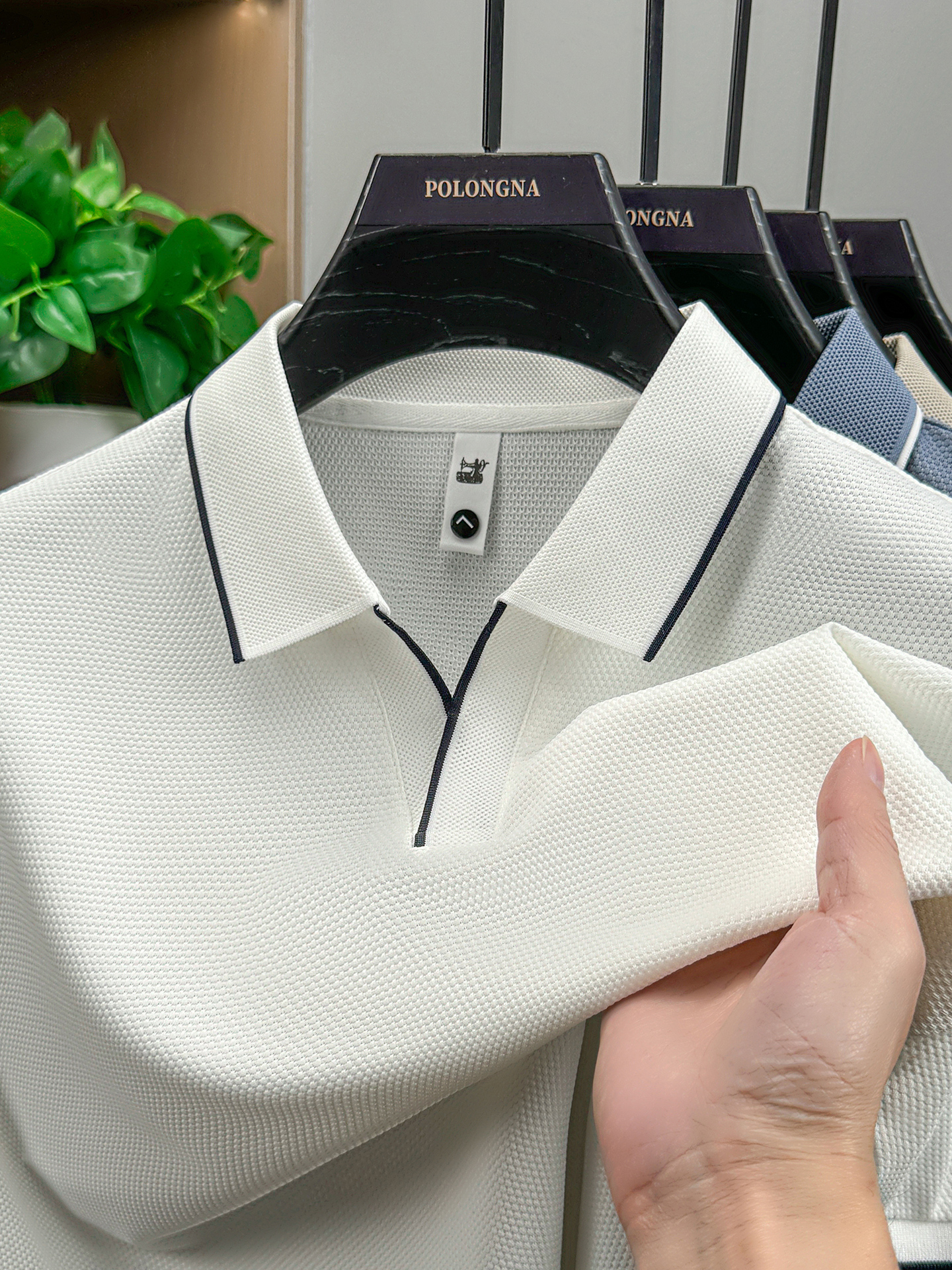 Men'S Fashion V Neck T Shirts - Light luxury short sleeve men's polo